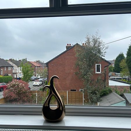 Quiet Double Bedroom With Garden View, Breakfast Hazel Grove Extérieur photo